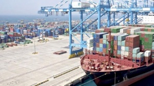 Саудовская Аравия открывает торговые коридоры между своими портами и аэропортами для международной перевозки грузов и соединения трех континентов