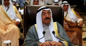 Эмир Кувейта призывает правительство рационализировать расходы, потому что страна сталкивается с беспрецедентной экономической проблемой